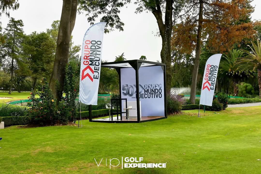 Estructura de patrocinador en campo de golf